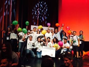 Les stagiaires de l'E2C Bastia, champions de France du concours national des mini-entreprises, dans la catégorie Initiative Emploi