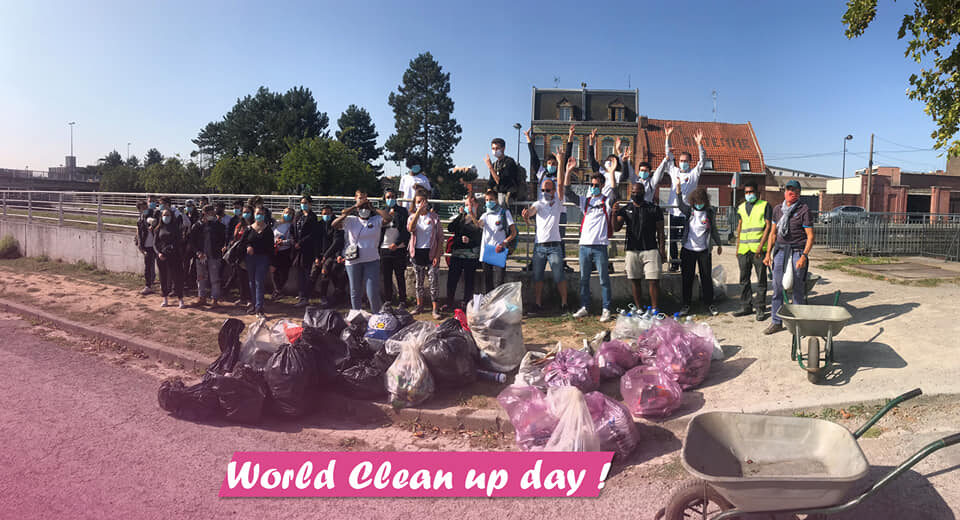 Les stagiaires E2C mobilisés pour la journée World Clean Up Day