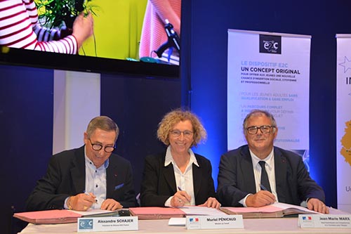 Signature de la convention de partenariat entre Réseau E2C et Etat